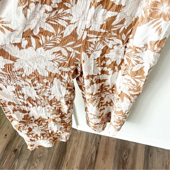 American Eagle Jumpsuit Women's Large Floral Wide Leg Faux Wrap Coconut Girl - Picture 6 of 11